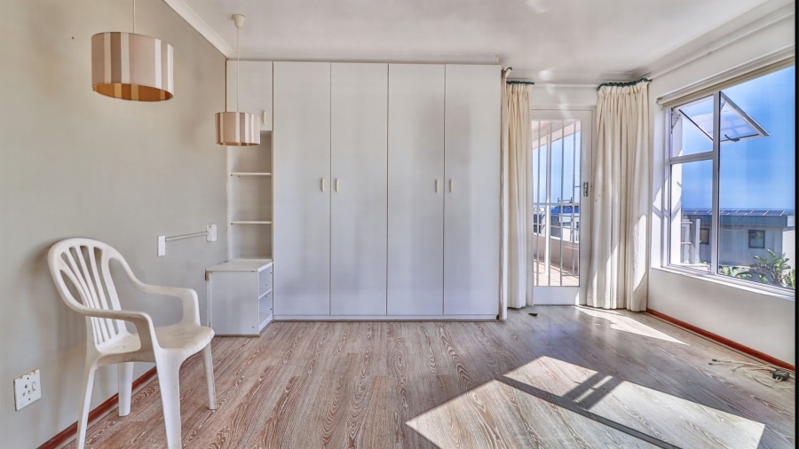 To Let 5 Bedroom Property for Rent in Vermont Western Cape